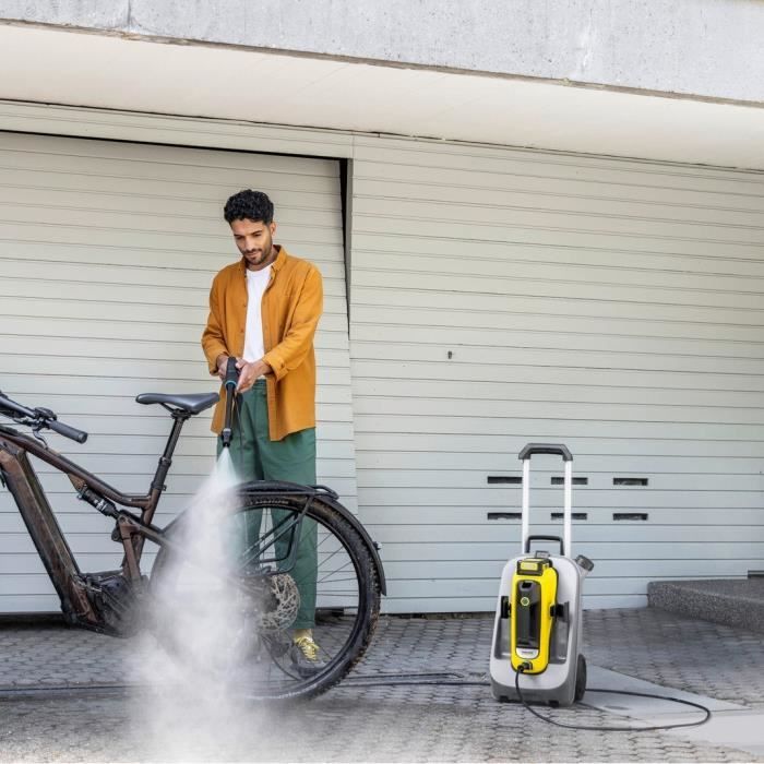 OC 6-18 Premium medium pressure mobile cleaner (with 18 V / 2.5 Ah battery + standard charger)