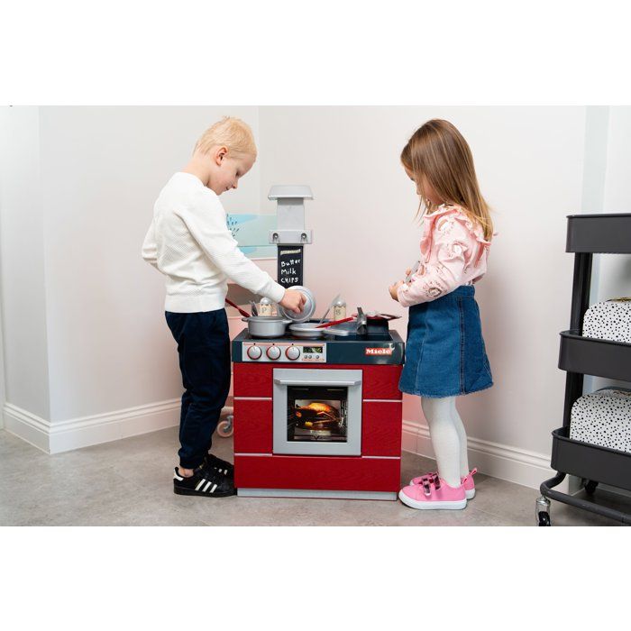 MIELE - Children's kitchen Compact model + accessories