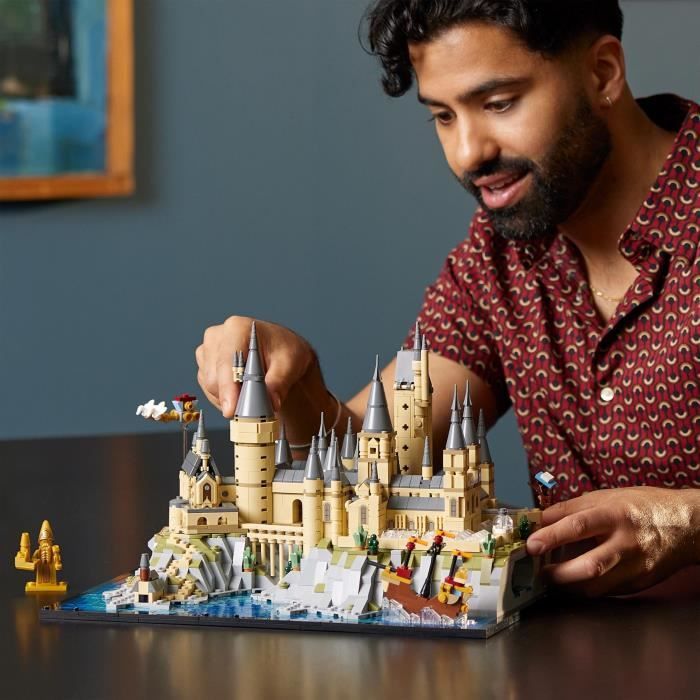 LEGO Harry Potter 76419 Hogwarts Castle and Grounds, Model Building for Adults, Including Iconic Locations