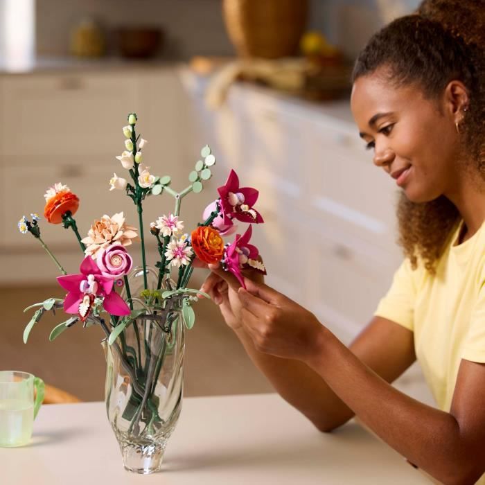 LEGO Botany 10342 Pretty Pink Flower Bouquet - Building Set for Adults