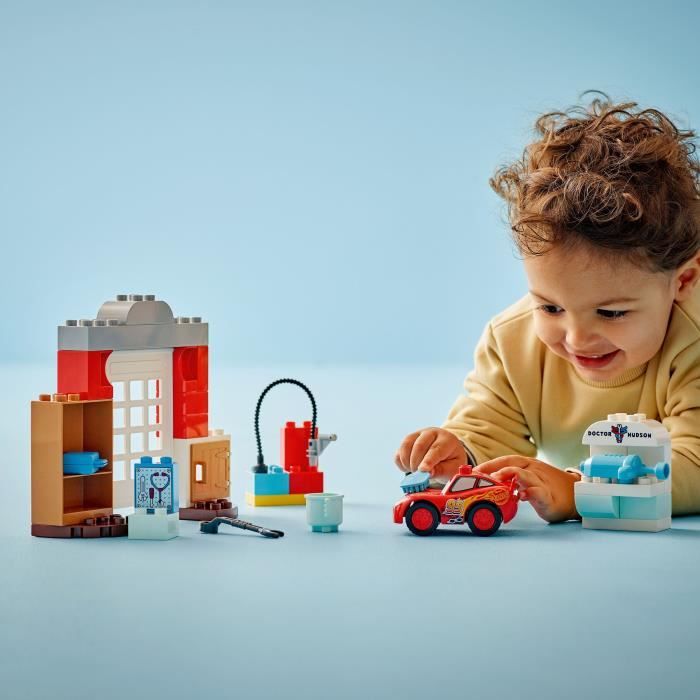 LEGO DUPLO ¦ Disney and Pixar Cars 10456 McQueen's Visit to Doc's Garage - Game for 2 Years