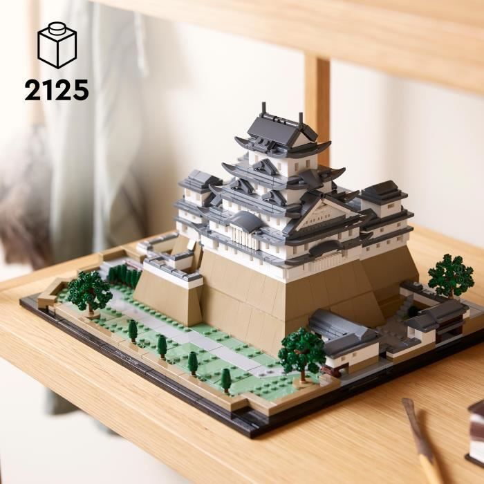 LEGO Architecture 21060 Himeji Castle, Model Building Kit for Adults Fans of Japanese Culture