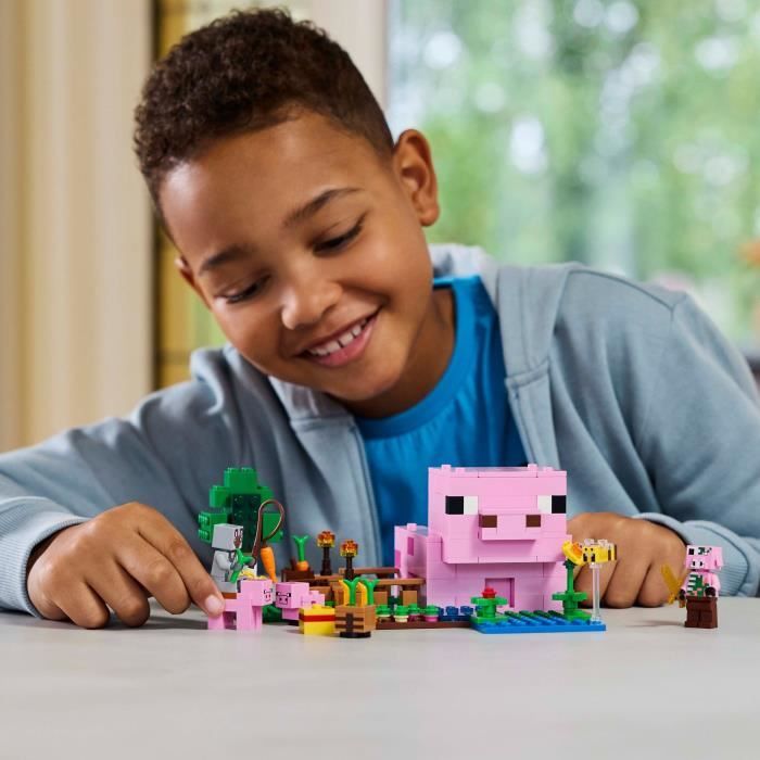 LEGO Minecraft 21268 Piglet's House - Building Game for Girls Ages 7 and Up