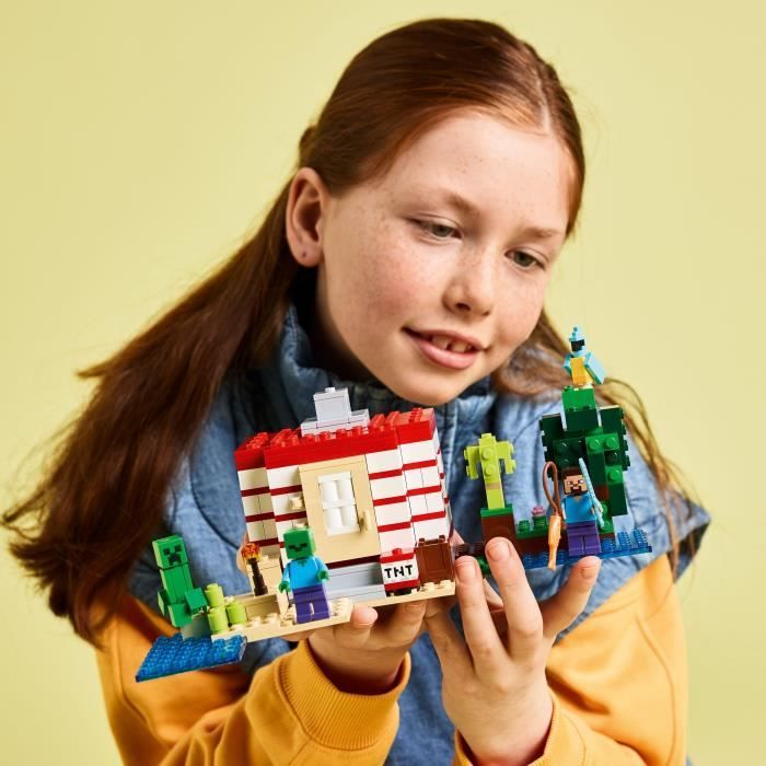 LEGO Minecraft 21275 Jungle TNT House - Building Set for Girls Ages 8