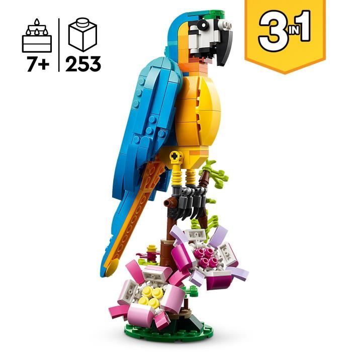 Lego Creator 3-in-1 31136 Exotic parrot, jungle animal figurines, with frog and fish