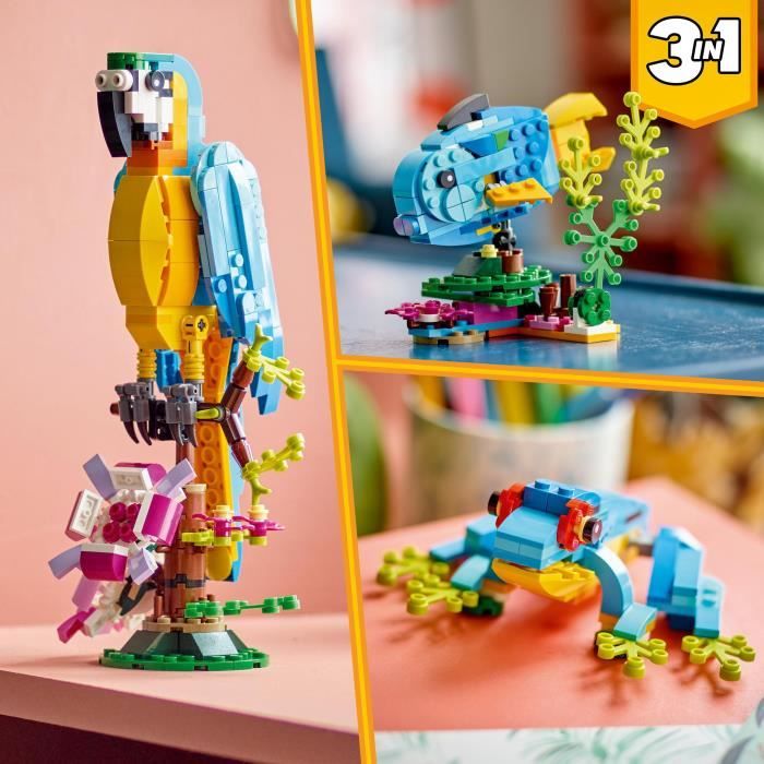 Lego Creator 3-in-1 31136 Exotic parrot, jungle animal figurines, with frog and fish