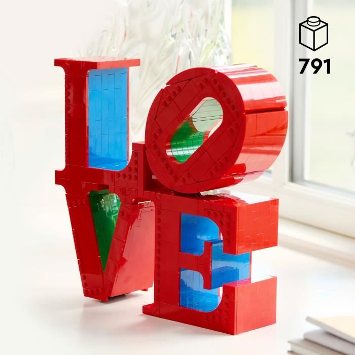 LEGO Art 31214 LOVE - Building Set for Adults - Decoration and Gift for Couples