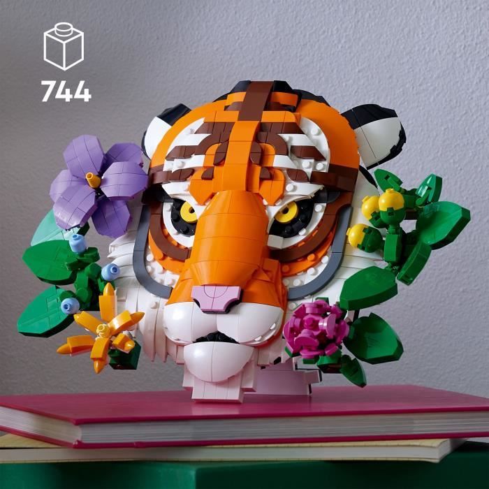 LEGO Art 31217 Wildlife Collection  Tiger  Adult Set  Wall Decoration with Flowers