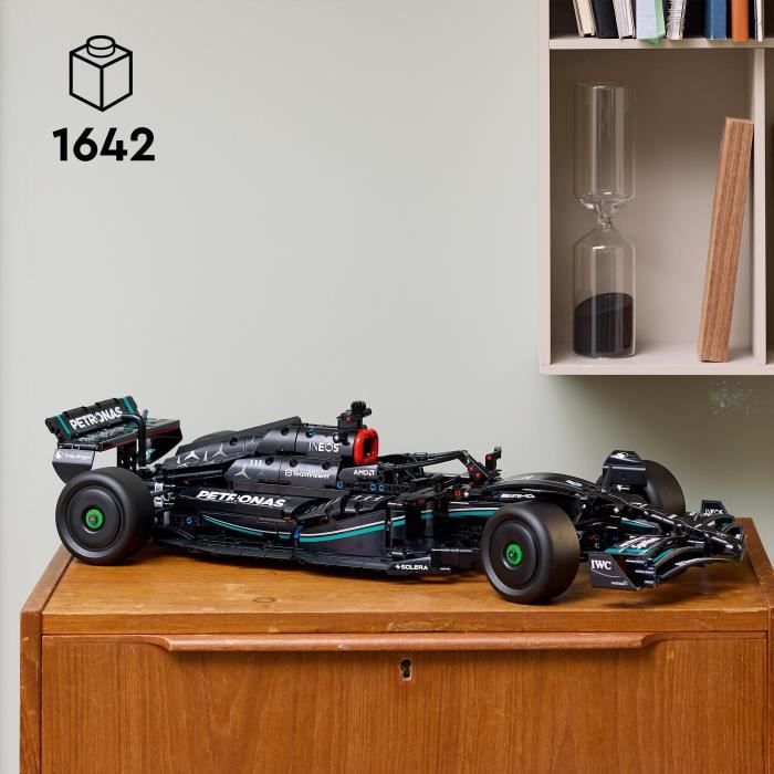 LEGO Technic 42171 Mercedes-AMG F1 W14 E Performance, Replica, Desktop Decoration