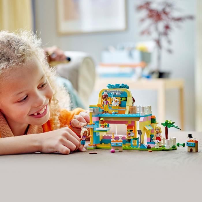 LEGO Friends 42650 Pet Shop - Building Toy