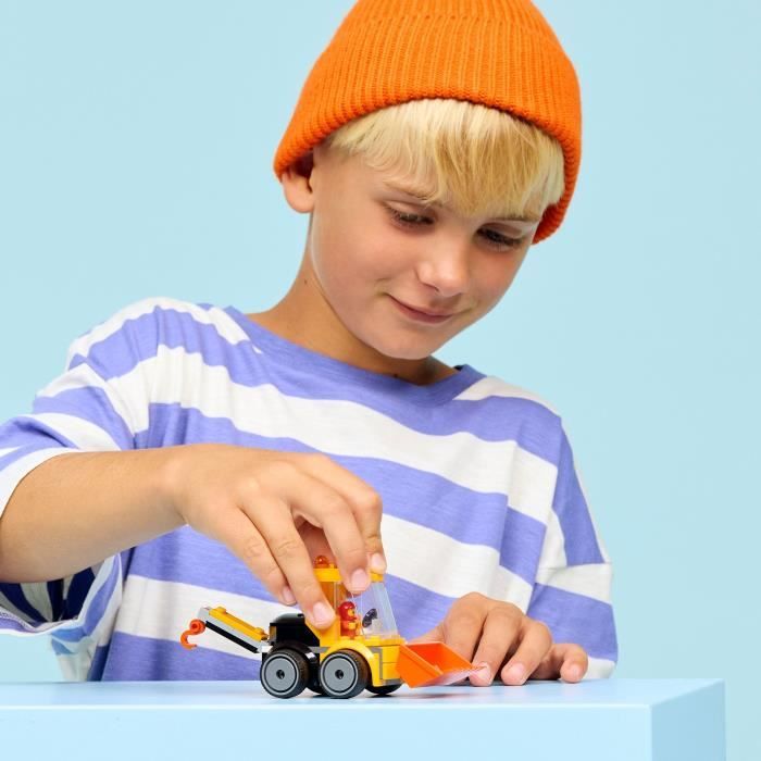 LEGO60483