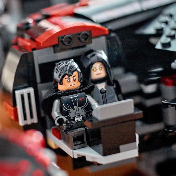 LEGO Star Wars 75389 Black Falcon - Buildable Vehicle for Kids - Gift
