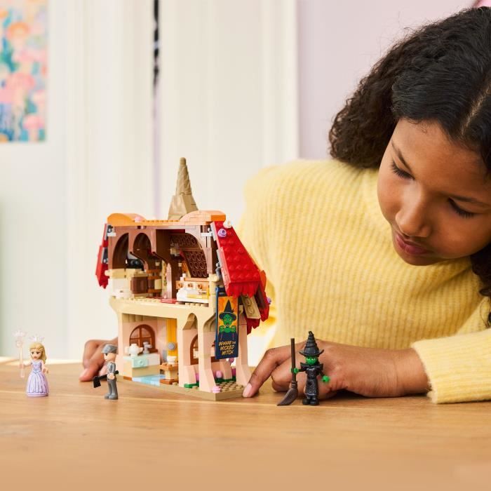 LEGO75690