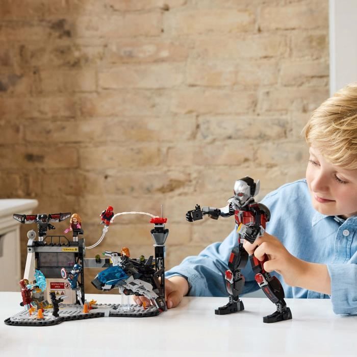 LEGO Marvel 76314 Captain America Civil War Battle - Toy for 10 Year Old Boys