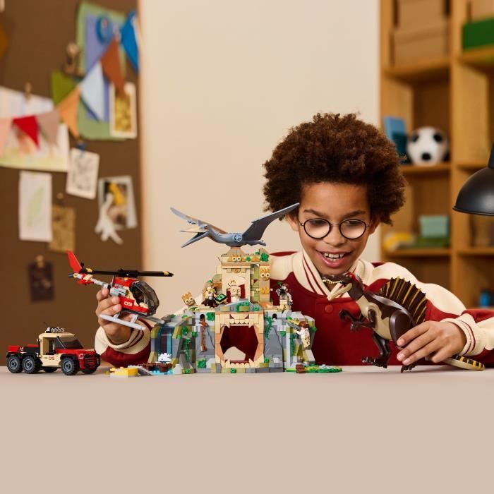 LEGO76976