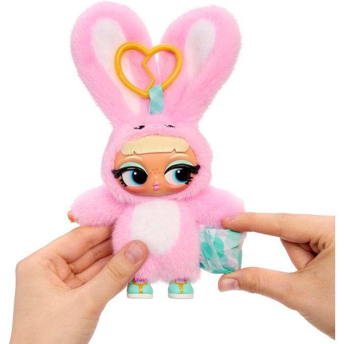 L.O.L. Surprise! Plush Surprise - Plush Toy with 7 Surprises Included - Keychain - 6 Collectible Designs - Ages 4 and up