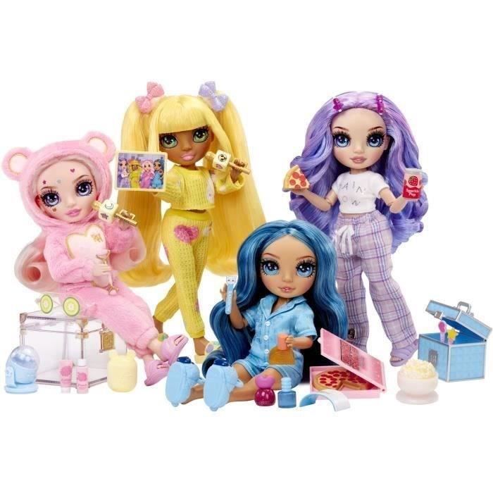 Junior High Pajama Party - 22cm articulated fashion doll - Bella (pink) - Many accessories - from 4 years