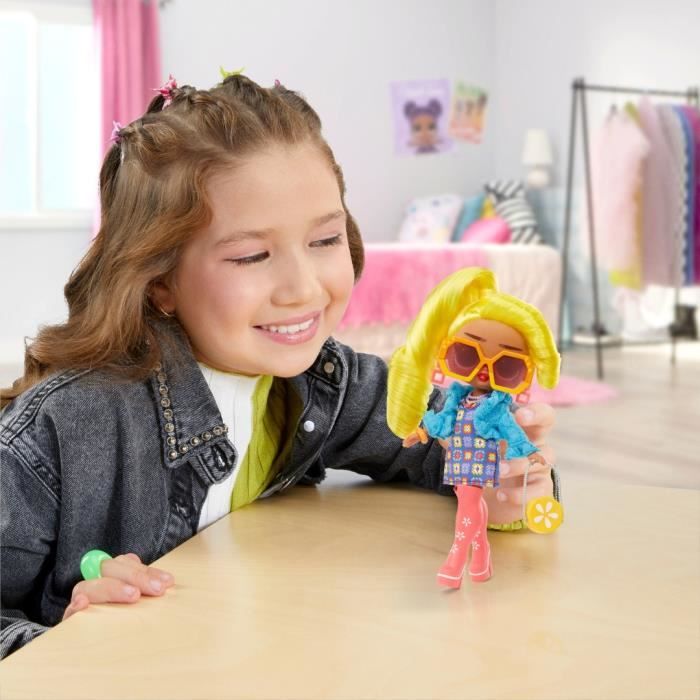 LOL Surprise Tweens - 24 cm articulated fashion doll - Hana Groove - 2 outfits and several accessories - Ages 4 and up