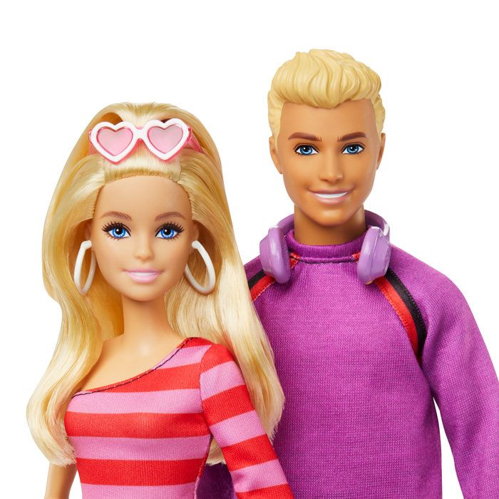 Barbie-Fashionistas-Dolls and accessories set roller skates HXK90