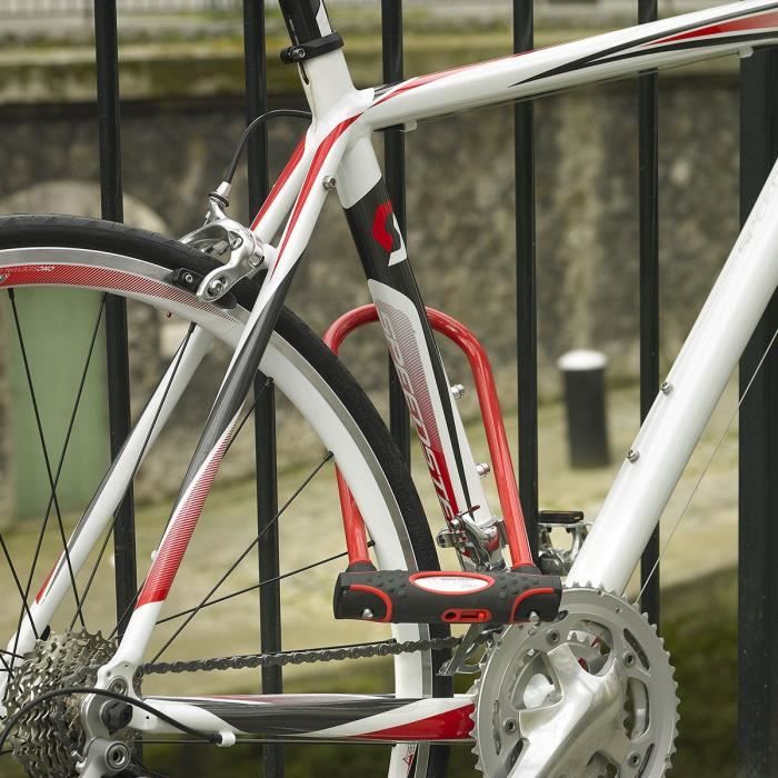MASTER LOCK U Bike Lock [With Key] [Universal Bike Holder] [Certified Lock] [Red] 8195EURDPROCOLR