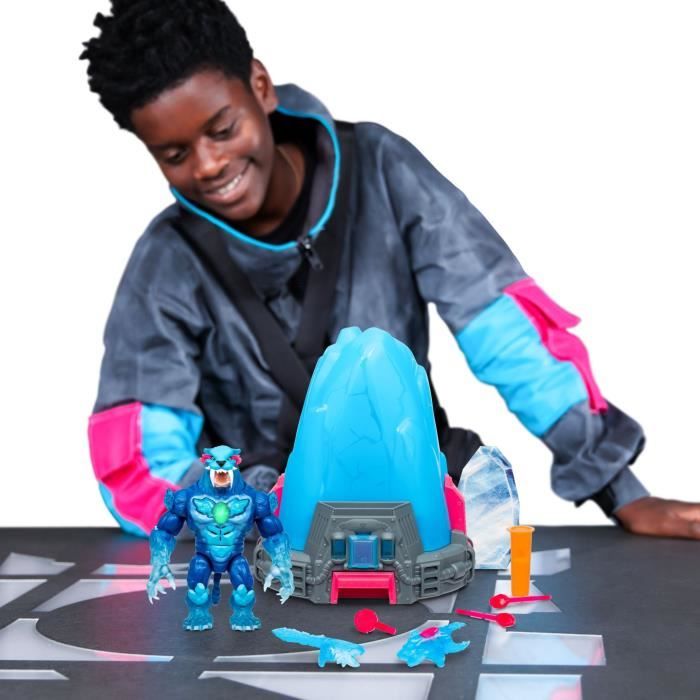 Cryo Lab - MOOSE TOYS - Mr. Beast Lab - 18 cm, 30 Lights and Sounds, 2 Collectible Beasts