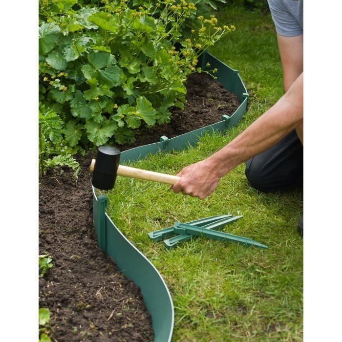Nature sachet of 10 anchors for polypropylene garden border - H 26.7 x 1.9 x 1.8 cm - green