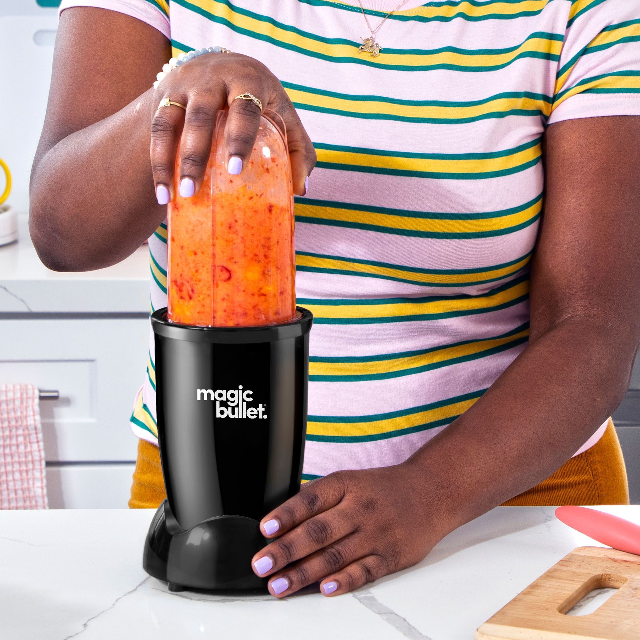 NUTRIBULLET MBR04B Blender - 200W Motor - Simple and Intuitive - 560 ml Cup
