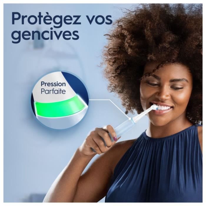 Oral-B iO3s Electric Toothbrush - Blue - Bluetooth Connected, 2 Brush Heads, 1 Travel Case