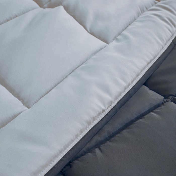 400g/m² microfiber duvet Calgary steel & silver 220x240cm