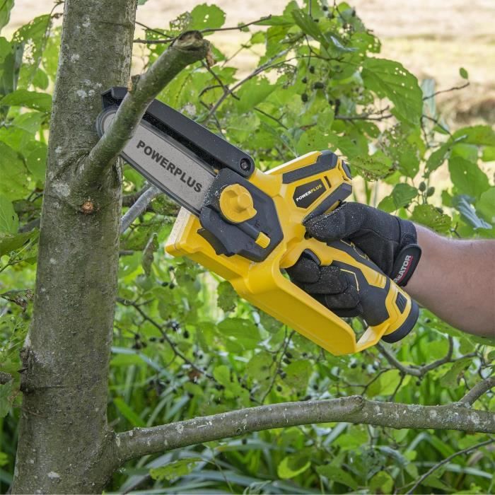 POWERPLUS POWXG1045 cordless mini chainsaw - 12V - 10cm - 2x 2Ah batteries included