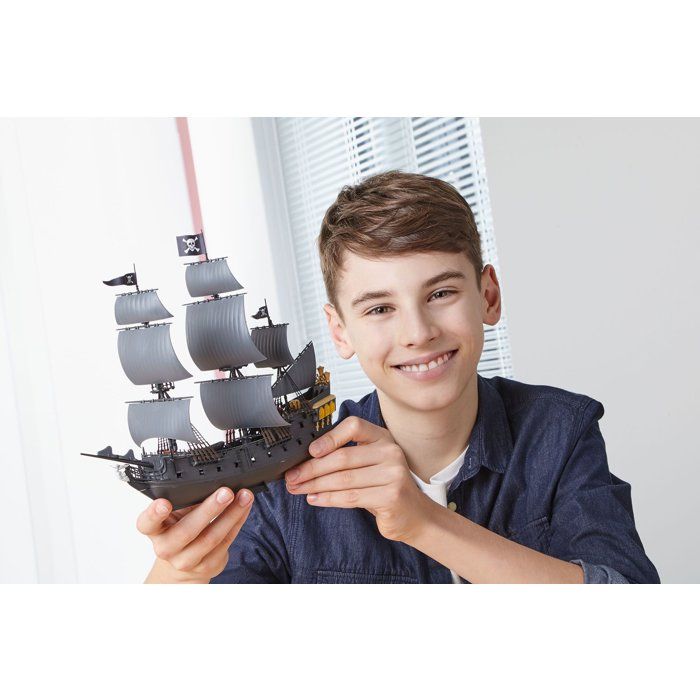 REVELL Easy-Click Black Pearl 05499 Plastic Model