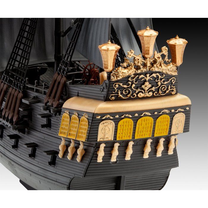 REVELL Easy-Click Black Pearl 05499 Plastic Model