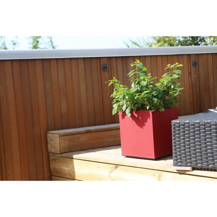 Riviera Granite Bac - 40x40 cm - Red