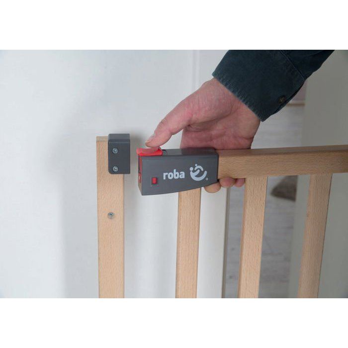 Safety Up Baby Safety Gate for Door - ROBA - Adjustable Width from 70 - 118.5 cm