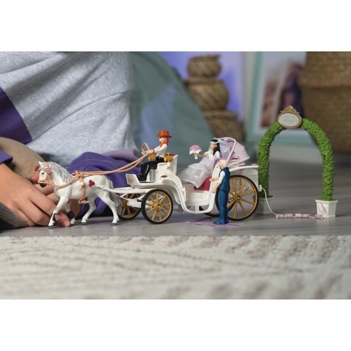 Figurine The bride and groom's carriage, 5 years old, schleich 42641 HORSE CLUB - box, 106 pieces