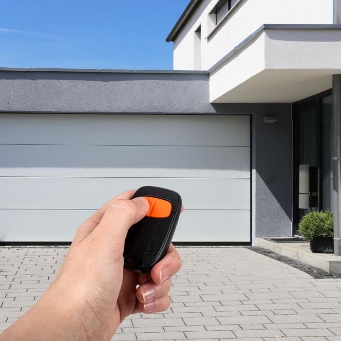 2-channel remote control - SCS SENTINEL - SimplyControl - Orange, range 40m, frequency 433.92 MHz, CR2032 lithium battery included