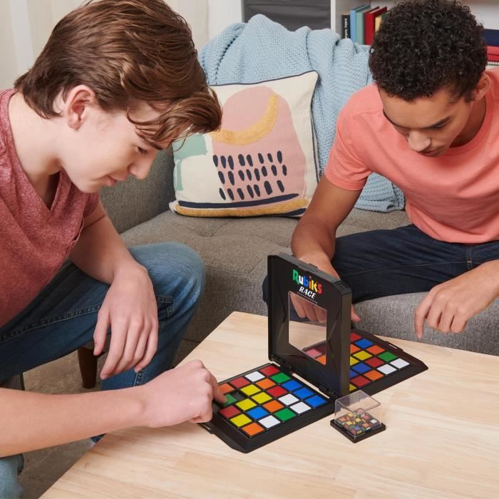 RUBIKS RACE