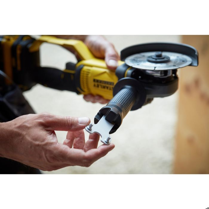 125 mm grinder - 18V Lithium - 2 4Ah Batteries - STANLEY FATMAX V20 - SFMCG400M2K-QW