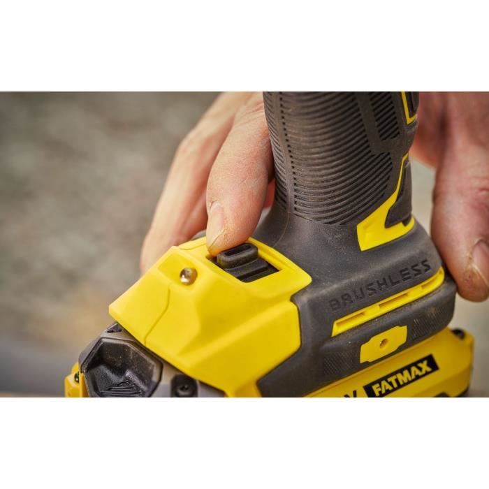 Impact wrench - STANLEY FATMAX V20 - SFMCF920B-XJ - 1/2 Brushless 370 Nm - Lithium 18V - Without Battery