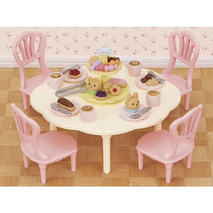 The snack table - SYLVANIAN FAMILIES - 5742 - Table set with chairs, dishes and pastries