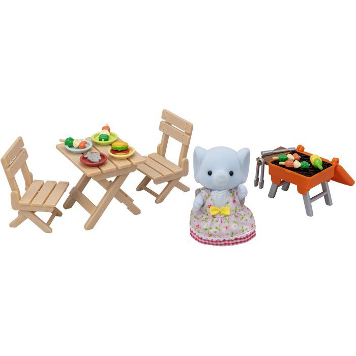 Sylvanian Families - The Elephant Girl and Her Picnic Set