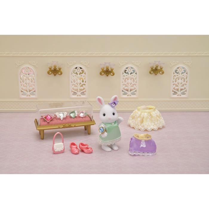 Sylvanian Families - The Snow Bunny Fashion Suitcase and Big Sister