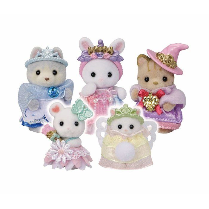 Baby parade in princess costumes - Sylvanian Families