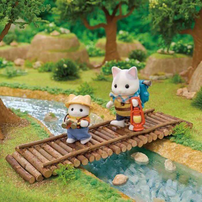 Action Figures - SYLVANIAN FAMILIES - Son and Baby Cat Latte - Secret Forest Adventure