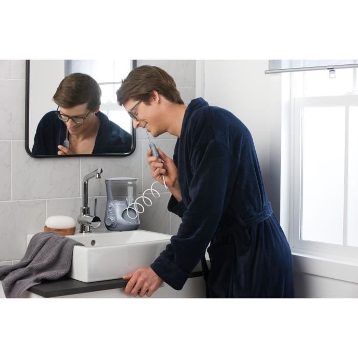Waterpik WP-667 Ultra Professional Dental Jet - Grey - 10 Pressure Levels - 7 Tips Included